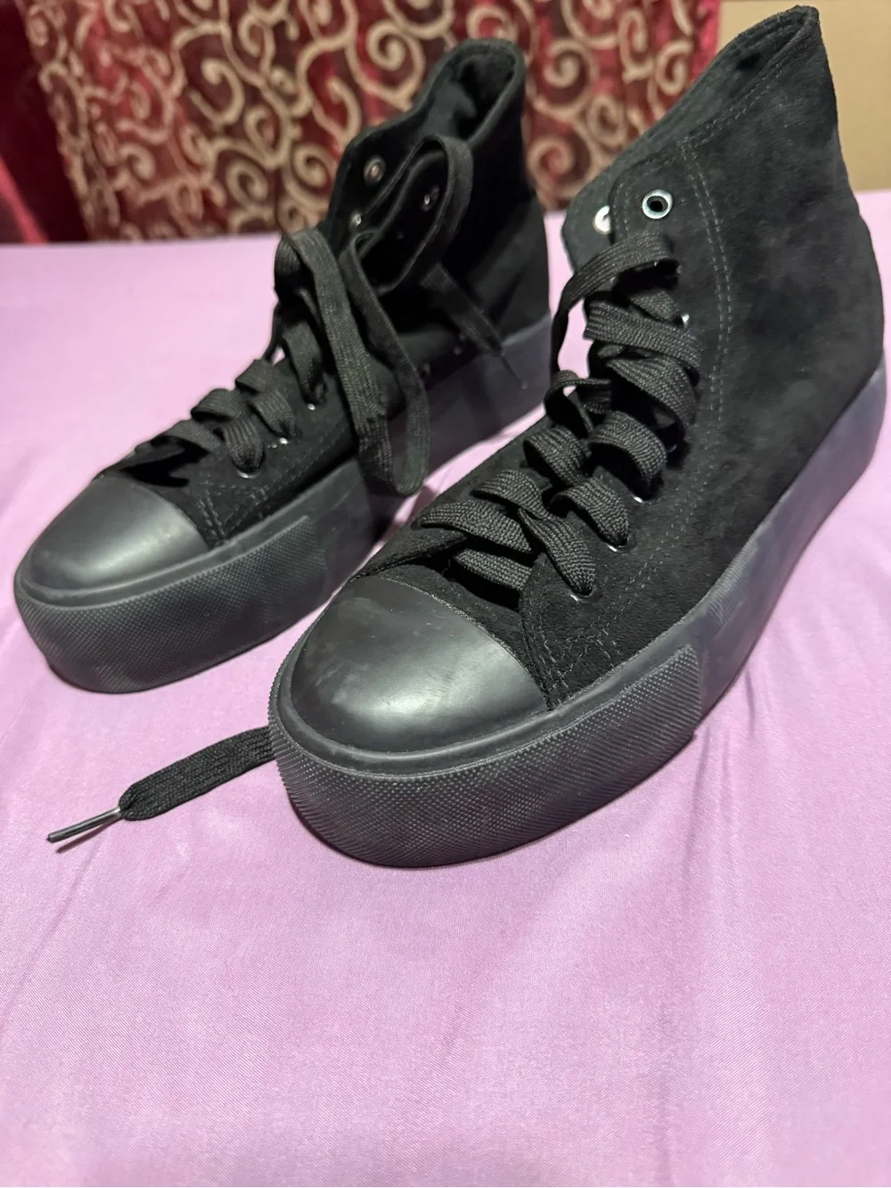 Source Unknown Black Platform High-Top Sneakers